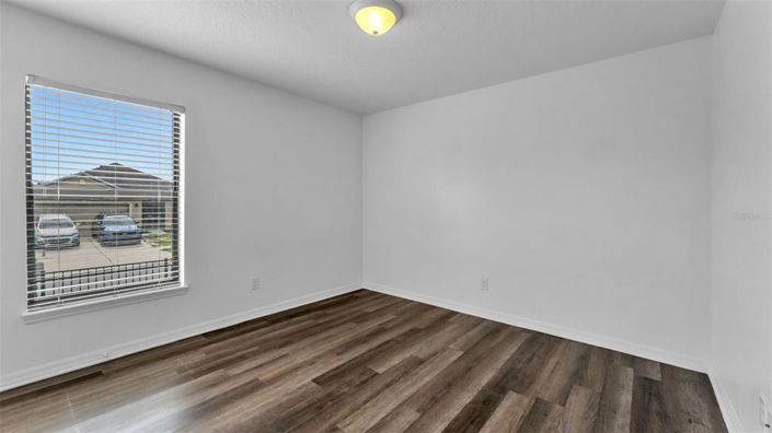 Image No.32-3 Bed House for sale