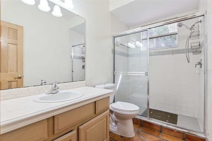 Image No.21-4 Bed House for sale