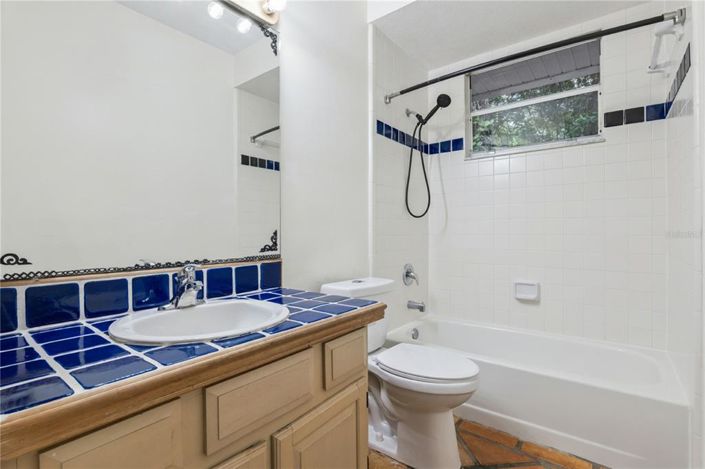 Image No.24-4 Bed House for sale