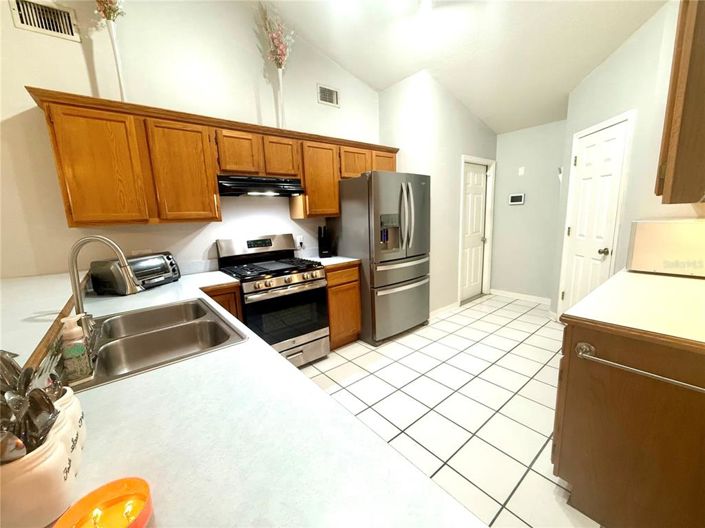 Image No.11-3 Bed House for sale