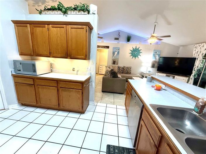 Image No.14-3 Bed House for sale