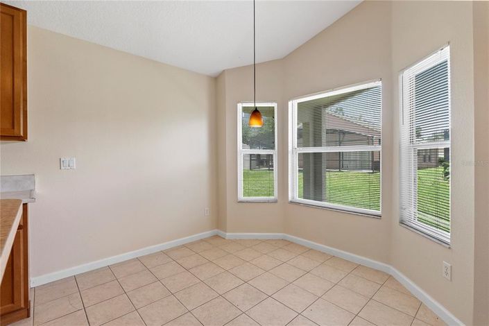 Image No.13-3 Bed House for sale
