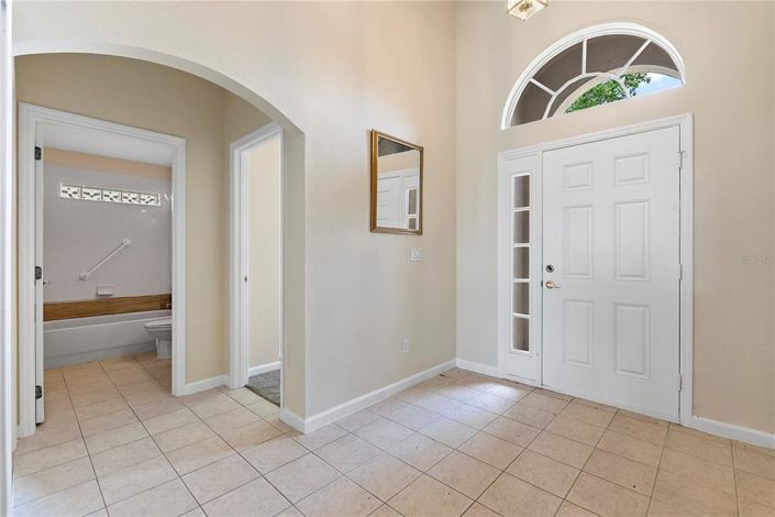 Image No.18-3 Bed House for sale