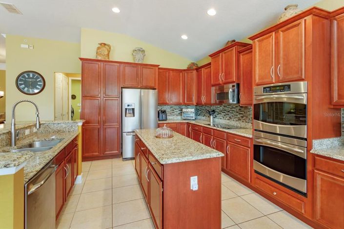 Image No.8-3 Bed House for sale