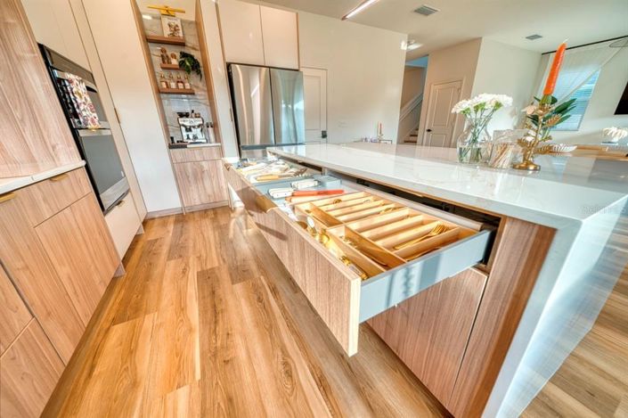 Image No.17-5 Bed House for sale
