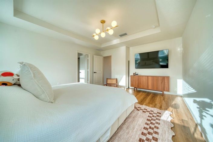 Image No.45-5 Bed House for sale