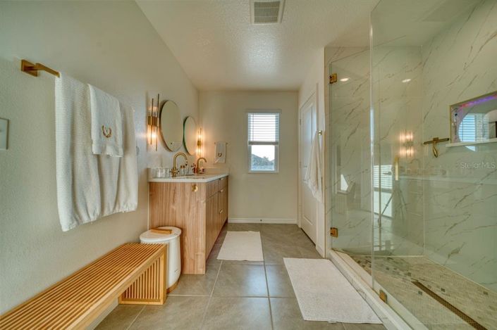 Image No.46-5 Bed House for sale