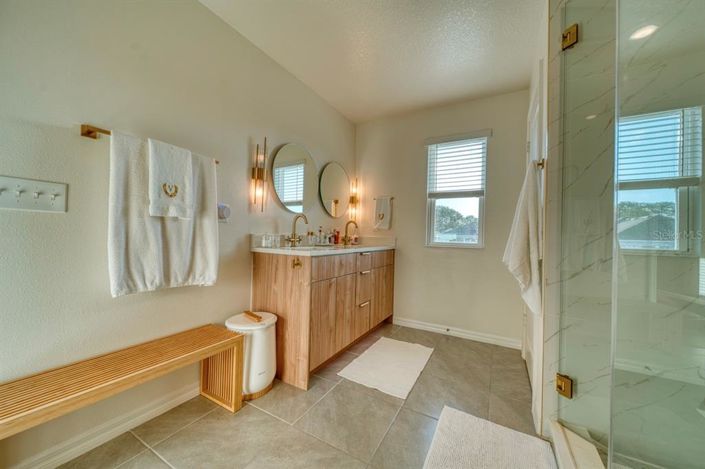 Image No.47-5 Bed House for sale