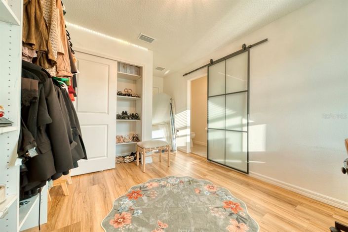 Image No.54-5 Bed House for sale