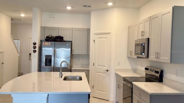 Image No.2-3 Bed Townhouse for sale