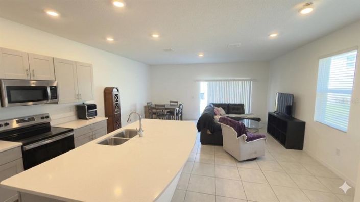 Image No.3-3 Bed Townhouse for sale