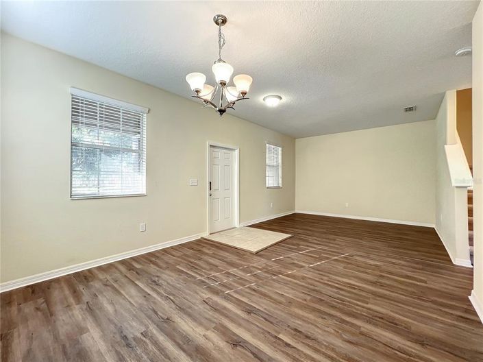 Image No.9-3 Bed Townhouse for sale