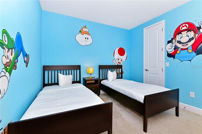 Image No.18-5 Bed House for sale