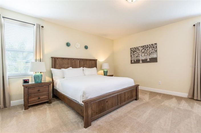 Image No.30-5 Bed House for sale