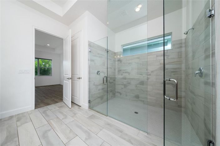 Image No.13-5 Bed House for sale