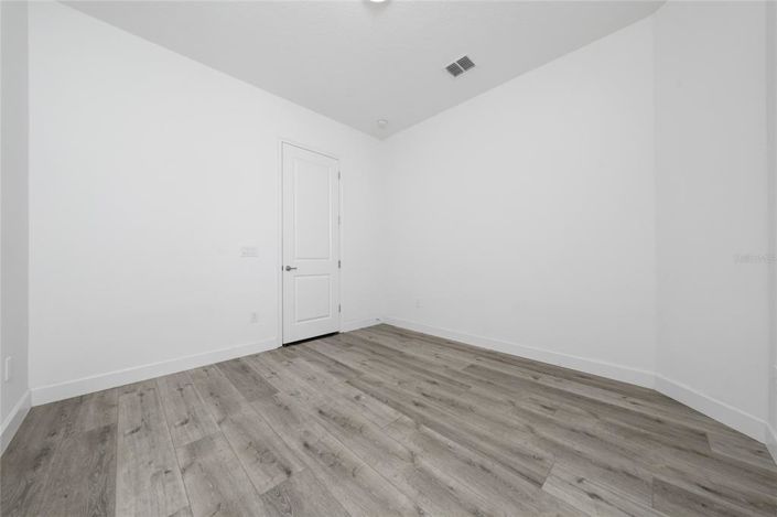 Image No.23-5 Bed House for sale