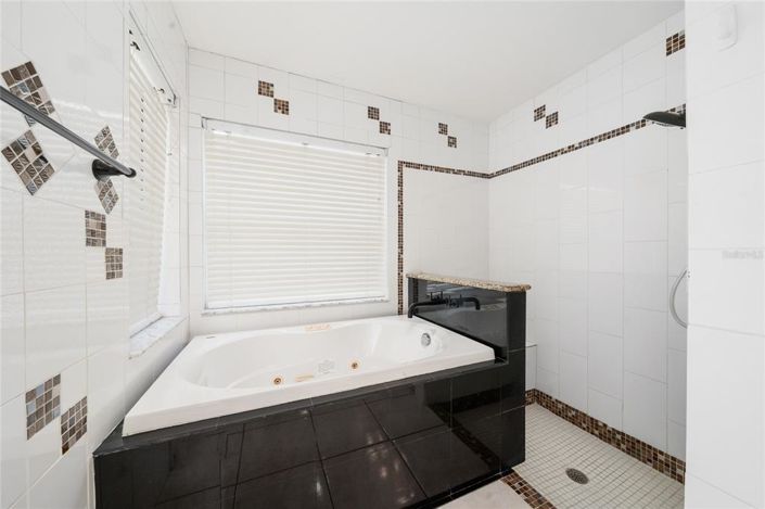 Image No.16-3 Bed House for sale