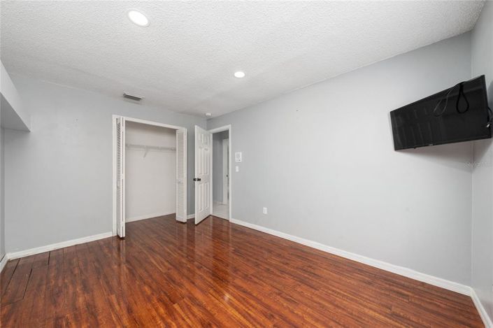 Image No.20-3 Bed House for sale