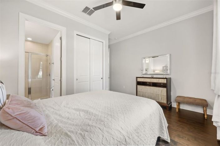 Image No.32-6 Bed House for sale