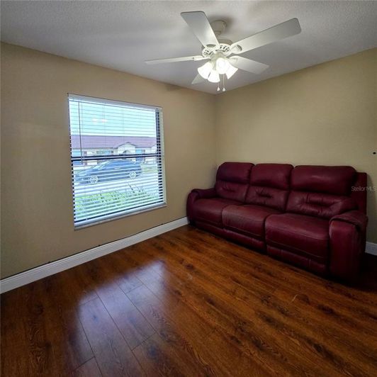 Image No.18-2 Bed House for sale