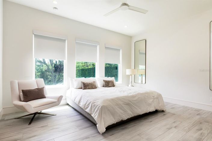 Image No.40-4 Bed House for sale