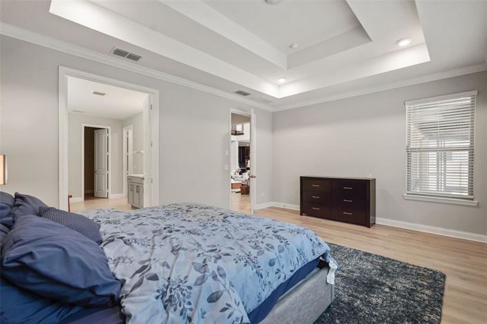 Image No.46-5 Bed House for sale