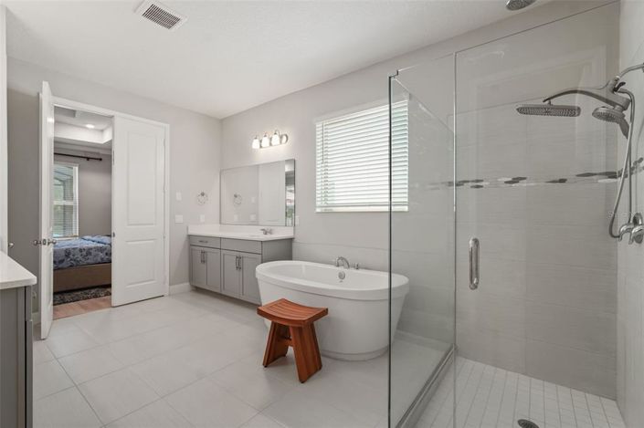Image No.49-5 Bed House for sale