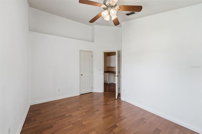 Image No.25-4 Bed House for sale