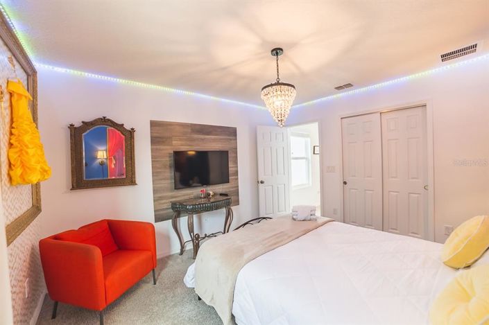 Image No.29-5 Bed Townhouse for sale