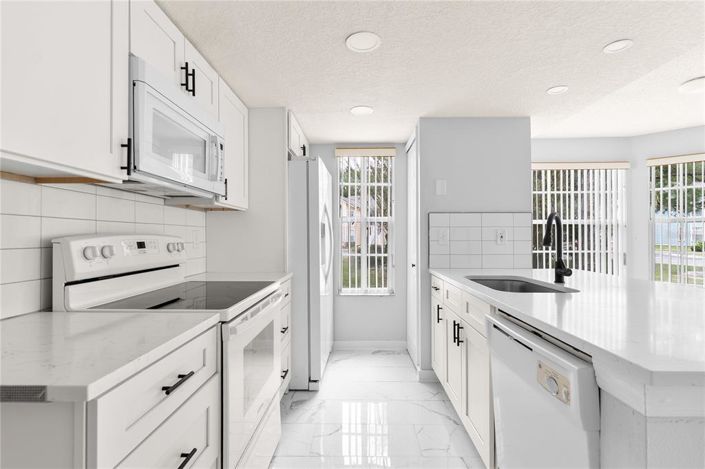 Image No.8-3 Bed Apartment for sale