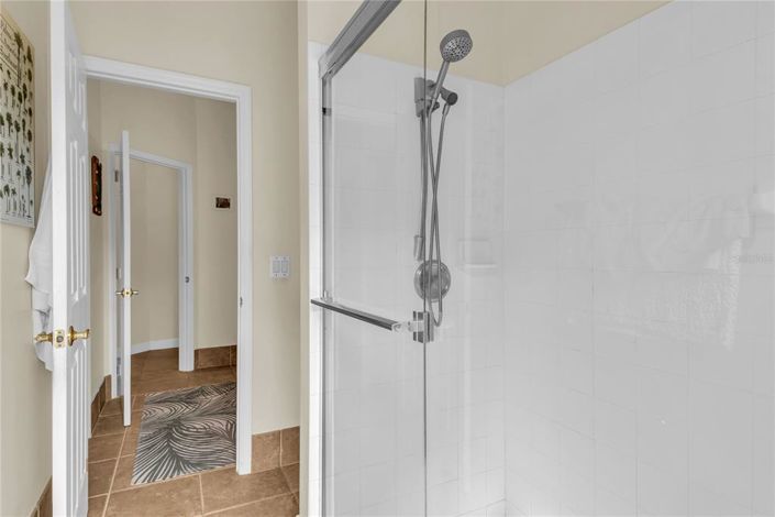Image No.37-5 Bed House for sale