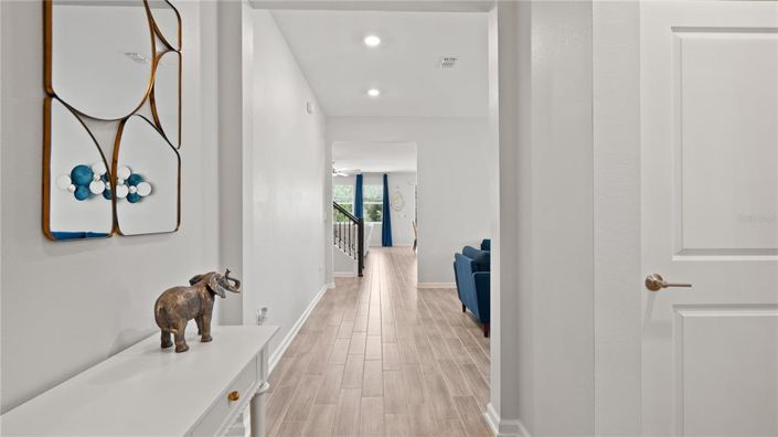 Image No.3-5 Bed House for sale