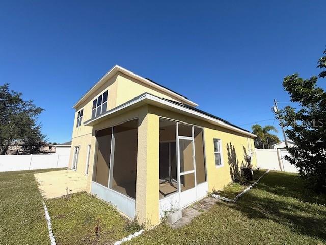 Image No.17-4 Bed House for sale