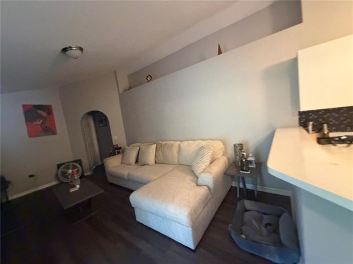 Image No.5-4 Bed House for sale