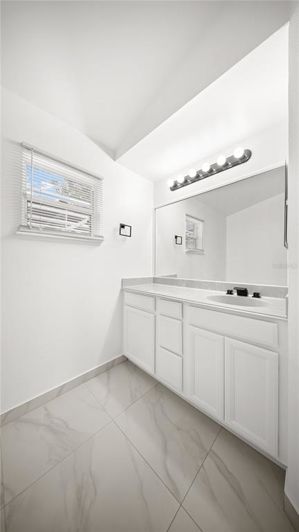 Image No.20-3 Bed House for sale
