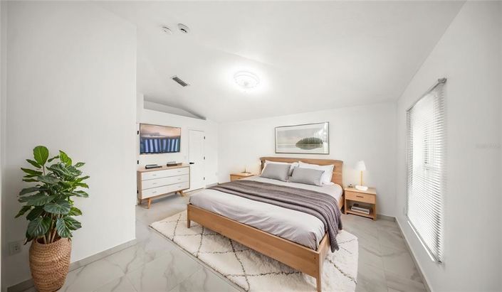 Image No.7-3 Bed House for sale
