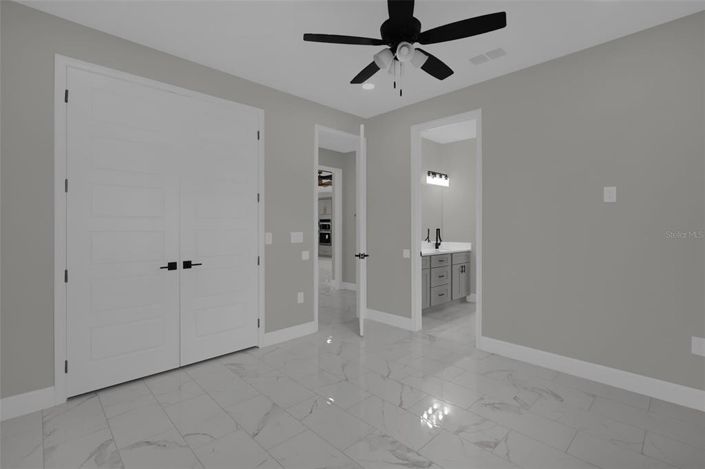 Image No.30-4 Bed House for sale