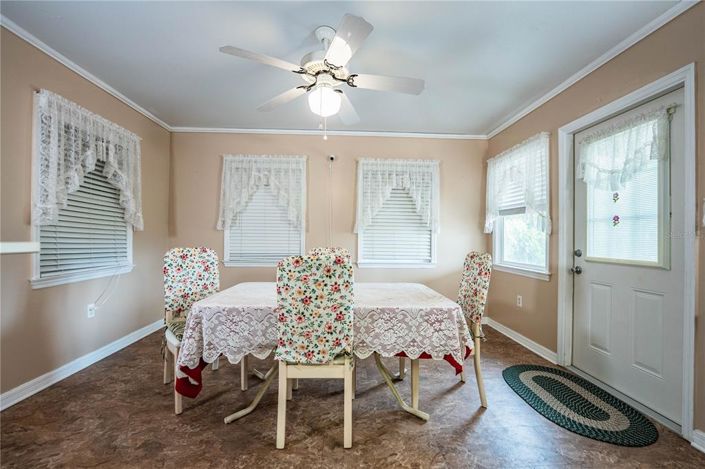 Image No.11-2 Bed House for sale