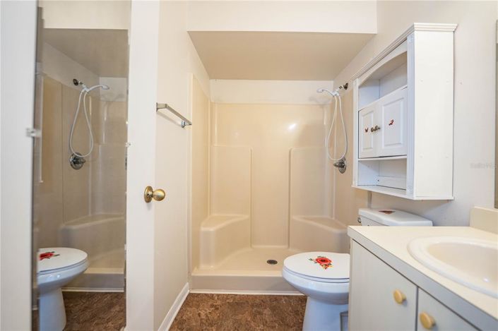 Image No.25-2 Bed House for sale