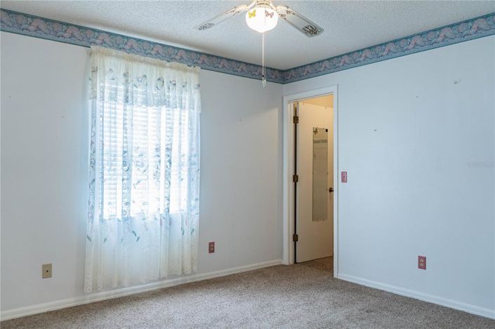 Image No.32-2 Bed House for sale