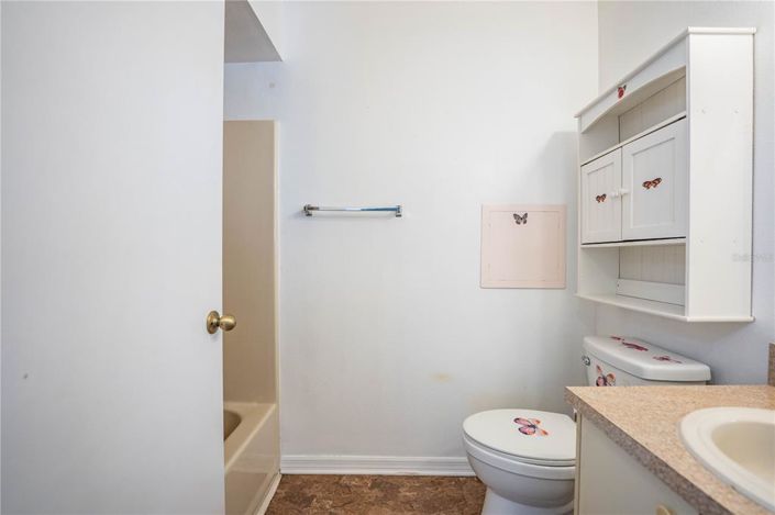 Image No.32-2 Bed House for sale