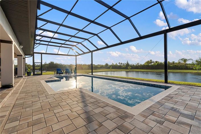 Image No.55-6 Bed House for sale