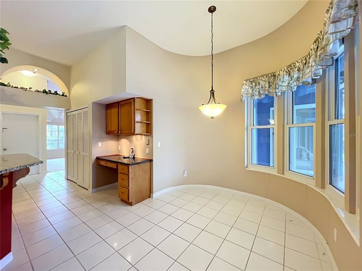 Image No.30-4 Bed House for sale