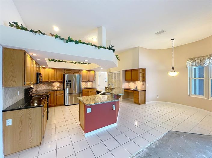 Image No.32-4 Bed House for sale