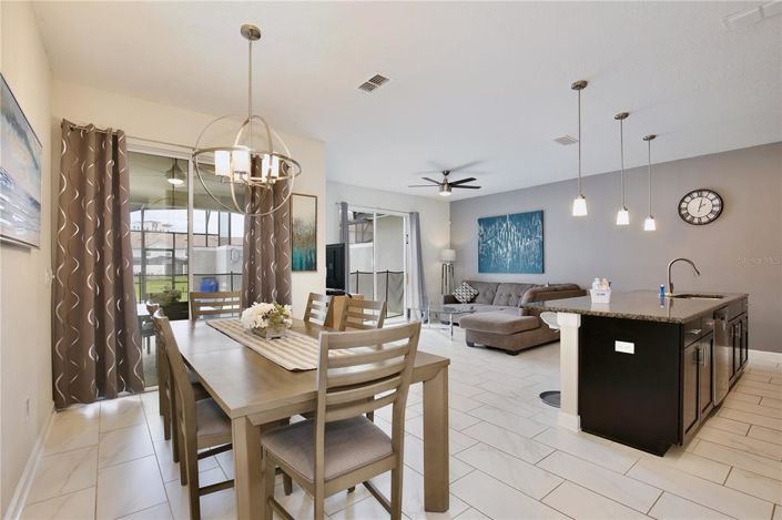 Image No.7-4 Bed Townhouse for sale