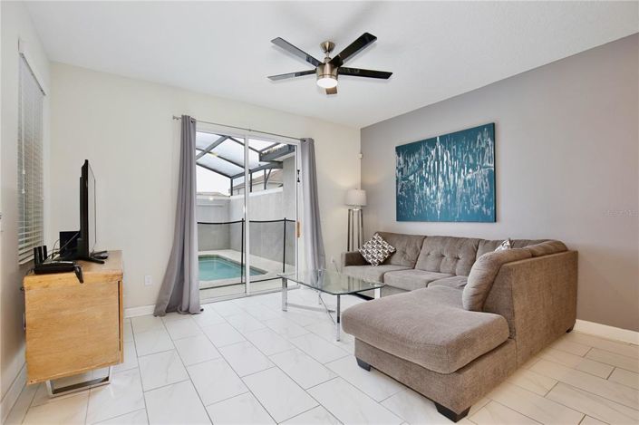 Image No.9-4 Bed Townhouse for sale