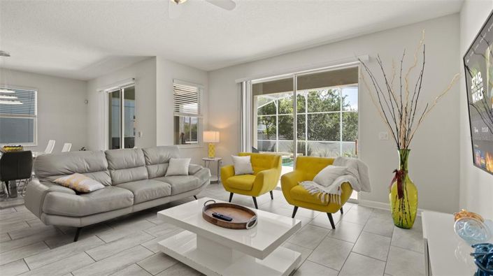 Image No.13-6 Bed House for sale