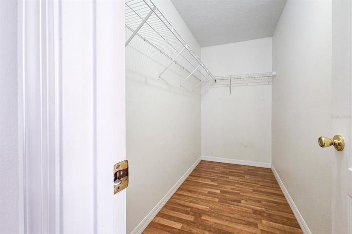 Image No.12-3 Bed House for sale