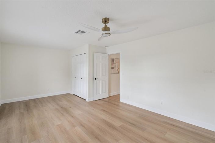 Image No.19-4 Bed House for sale