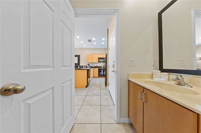 Image No.26-2 Bed Townhouse for sale